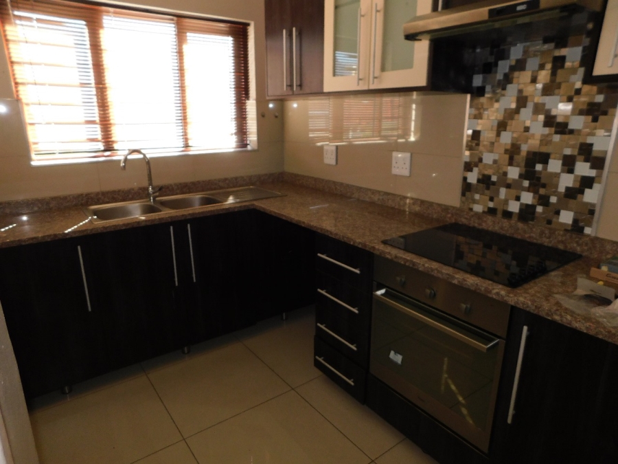 To Let 2 Bedroom Property for Rent in Rosebank Western Cape